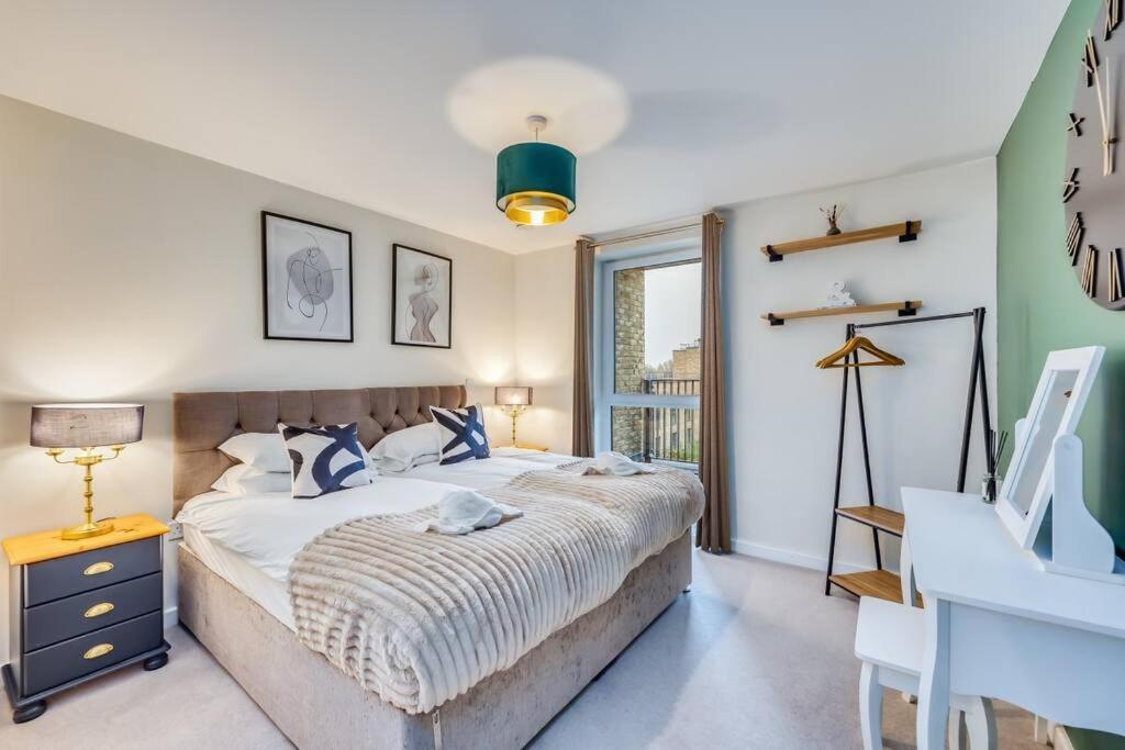 Beautiful Canal Side Apartment - City Centre - Balcony, Secure Parking, Self Check-In, Fast Wifi And Smart Tv With Sky Tv And Netflix By Yoko Property Milton Keynes Exterior foto